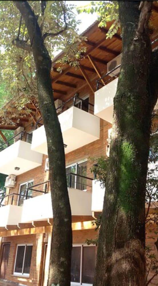 Kelta Hotel Puerto Iguazu Centro Buitenkant foto